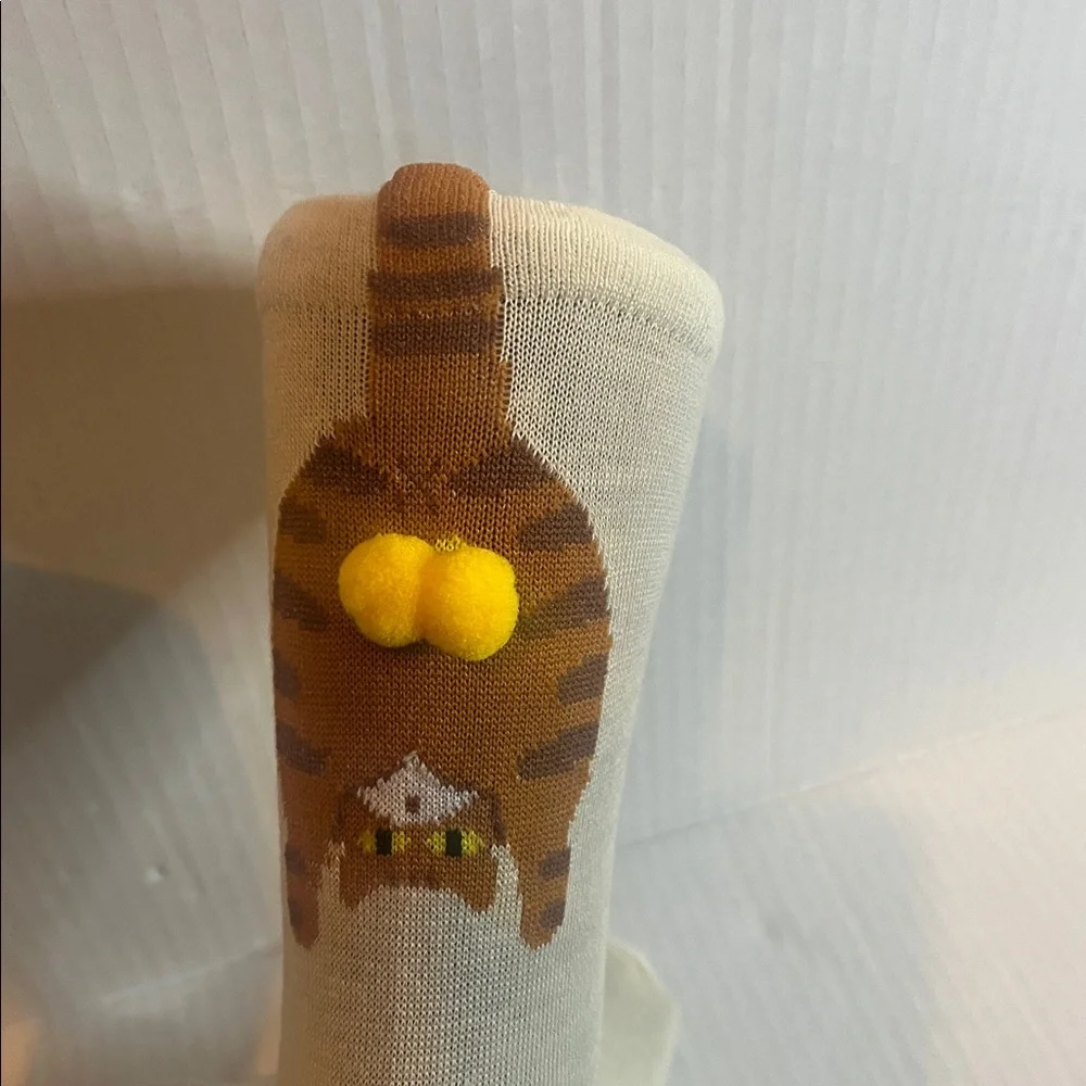 Cat Novelty Women's Socks (Cream)